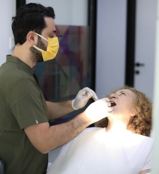 Клинична естетика